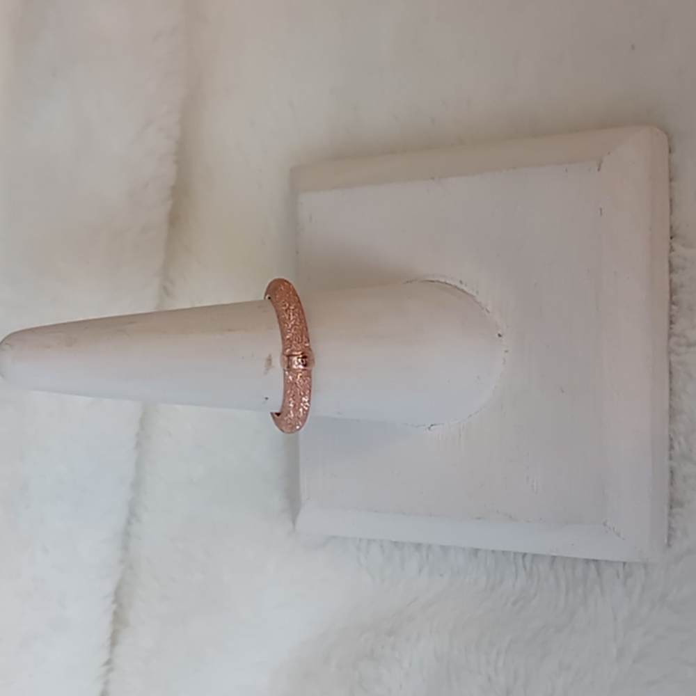 Pandora ring